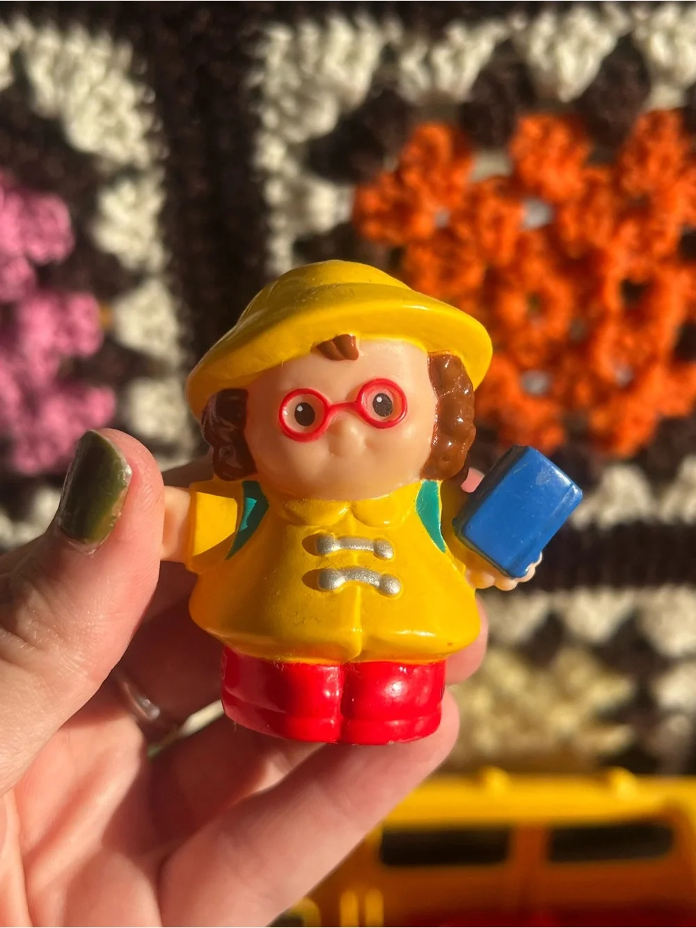 Fisher Price Little People Yellow School Bus with Driver & Kids